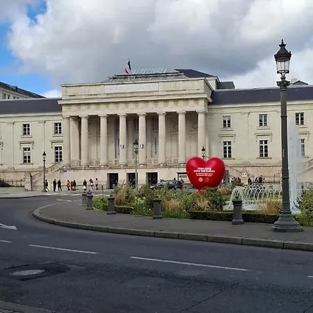 Hypercentre Avec Parking - Gare A 2 Min Appartement Tours