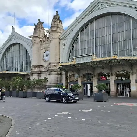 Hypercentre Avec Parking - Gare A 2 Min * Tours